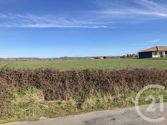 Afficher la photo en grand terrain à vendre - 2500.0 m2 - MONTREJEAU - 31 - MIDI-PYRENEES - Century 21 Pyrénées Immo