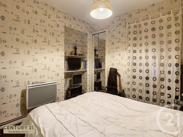Afficher la photo en grand Appartement T2 à vendre - 2 pièces - 40.0 m2 - BAGNERES DE LUCHON - 31 - MIDI-PYRENEES - Century 21 Pyrénées Immo