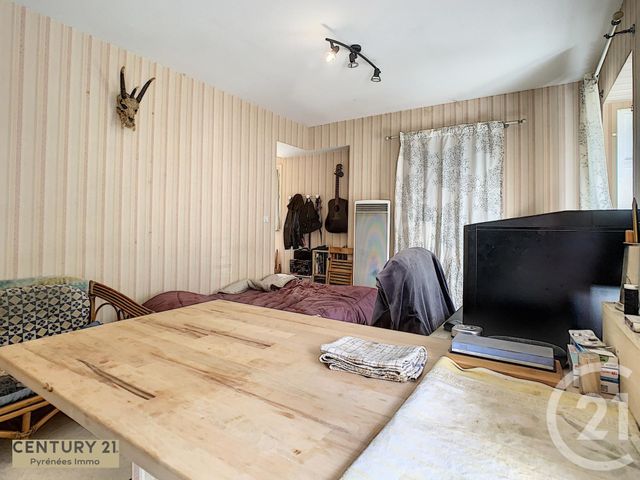 Afficher la photo en grand Appartement T2 à vendre - 2 pièces - 40.0 m2 - BAGNERES DE LUCHON - 31 - MIDI-PYRENEES - Century 21 Pyrénées Immo