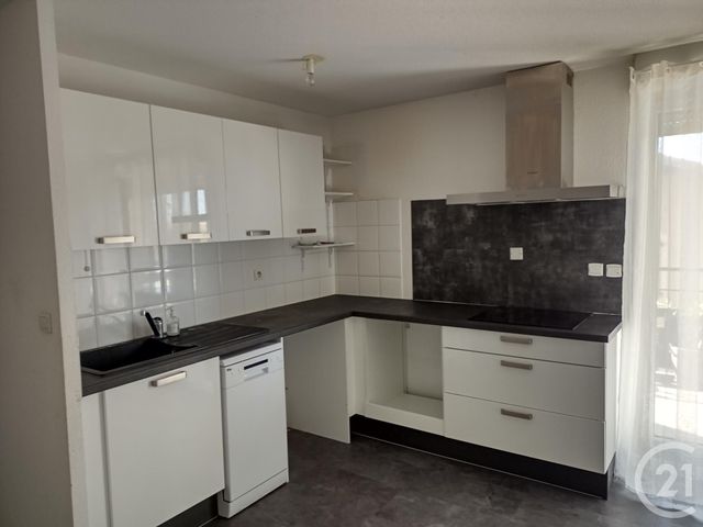 Afficher la photo en grand Appartement F3 à vendre - 3 pièces - 52.19 m2 - ST GAUDENS - 31 - MIDI-PYRENEES - Century 21 Pyrénées Immo