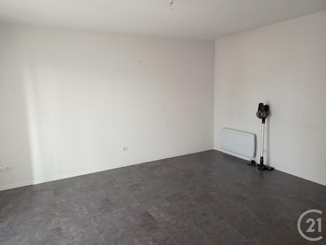 Afficher la photo en grand Appartement F3 à vendre - 3 pièces - 52.19 m2 - ST GAUDENS - 31 - MIDI-PYRENEES - Century 21 Pyrénées Immo