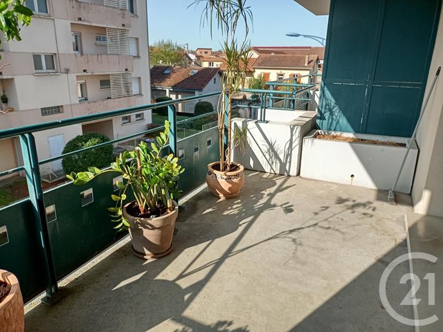 Afficher la photo en grand Appartement F3 à vendre - 3 pièces - 52.19 m2 - ST GAUDENS - 31 - MIDI-PYRENEES - Century 21 Pyrénées Immo