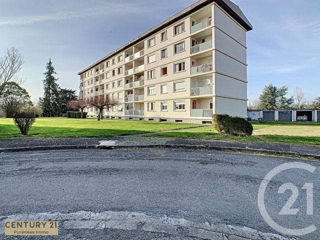 Afficher la photo en grand Appartement F3 à vendre - 3 pièces - 67.0 m2 - ST GAUDENS - 31 - MIDI-PYRENEES - Century 21 Pyrénées Immo