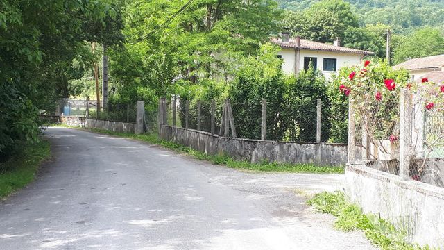 Afficher la photo en grand terrain à vendre - 1763.0 m2 - SIRADAN - 65 - MIDI-PYRENEES - Century 21 Pyrénées Immo