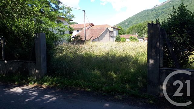 Afficher la photo en grand terrain à vendre - 1763.0 m2 - SIRADAN - 65 - MIDI-PYRENEES - Century 21 Pyrénées Immo