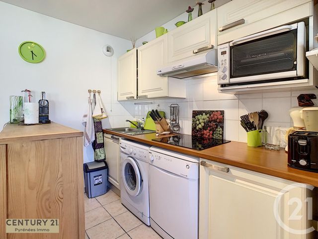 Afficher la photo en grand Appartement F4 à vendre - 4 pièces - 82.0 m2 - MONTAUBAN DE LUCHON - 31 - MIDI-PYRENEES - Century 21 Pyrénées Immo