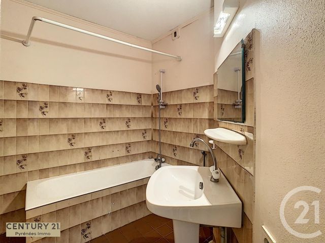Afficher la photo en grand Appartement T3 à vendre - 3 pièces - 62.21 m2 - ST GAUDENS - 31 - MIDI-PYRENEES - Century 21 Pyrénées Immo