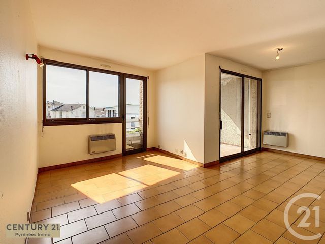 Afficher la photo en grand Appartement T3 à vendre - 3 pièces - 62.21 m2 - ST GAUDENS - 31 - MIDI-PYRENEES - Century 21 Pyrénées Immo