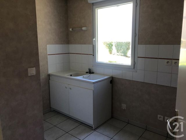 Appartement T3 à louer - 3 pièces - 55.7 m2 - ST GAUDENS - 31 - MIDI-PYRENEES - Century 21 Pyrénées Immo Appartement T3 à louer - 3 pièces - 55.7 m2 - ST GAUDENS - 31 - MIDI-PYRENEES - Century 21 Pyrénées Immo