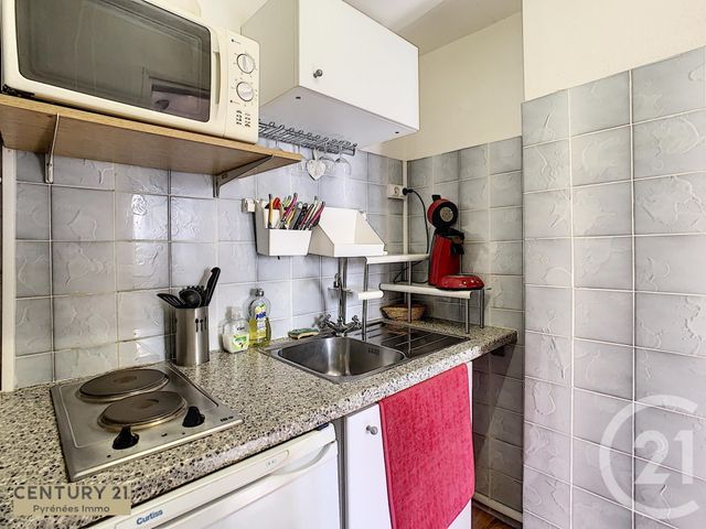 Appartement F2 à vendre - 2 pièces - 22.58 m2 - BAGNERES DE LUCHON - 31 - MIDI-PYRENEES - Century 21 Pyrénées Immo Appartement F2 à vendre - 2 pièces - 22.58 m2 - BAGNERES DE LUCHON - 31 - MIDI-PYRENEES - Century 21 Pyrénées Immo