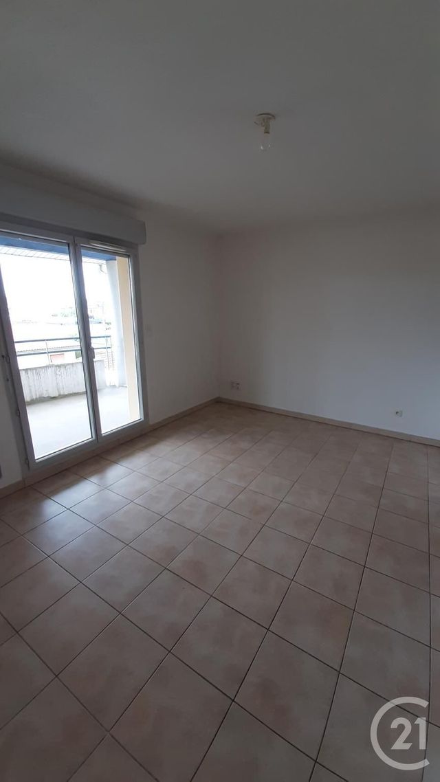 Appartement T3 à louer - 3 pièces - 55.0 m2 - ST GAUDENS - 31 - MIDI-PYRENEES - Century 21 Pyrénées Immo Appartement T3 à louer - 3 pièces - 55.0 m2 - ST GAUDENS - 31 - MIDI-PYRENEES - Century 21 Pyrénées Immo