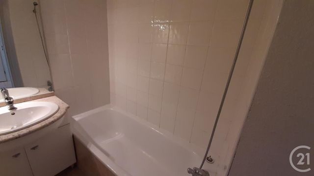 Appartement T3 à louer - 3 pièces - 55.0 m2 - ST GAUDENS - 31 - MIDI-PYRENEES - Century 21 Pyrénées Immo Appartement T3 à louer - 3 pièces - 55.0 m2 - ST GAUDENS - 31 - MIDI-PYRENEES - Century 21 Pyrénées Immo