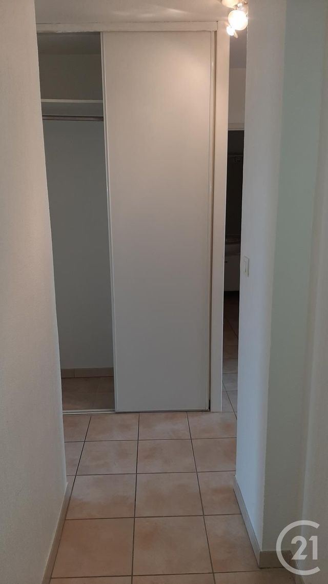 Appartement T3 à louer - 3 pièces - 55.0 m2 - ST GAUDENS - 31 - MIDI-PYRENEES - Century 21 Pyrénées Immo Appartement T3 à louer - 3 pièces - 55.0 m2 - ST GAUDENS - 31 - MIDI-PYRENEES - Century 21 Pyrénées Immo