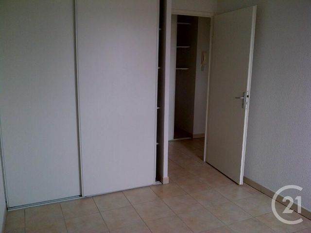 Appartement T3 à louer - 3 pièces - 52.0 m2 - ST GAUDENS - 31 - MIDI-PYRENEES - Century 21 Pyrénées Immo Appartement T3 à louer - 3 pièces - 52.0 m2 - ST GAUDENS - 31 - MIDI-PYRENEES - Century 21 Pyrénées Immo