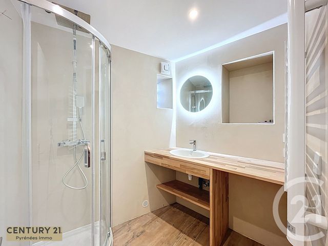 Appartement à vendre - 4 pièces - 75.0 m2 - BAGNERES DE LUCHON - 31 - MIDI-PYRENEES - Century 21 Pyrénées Immo