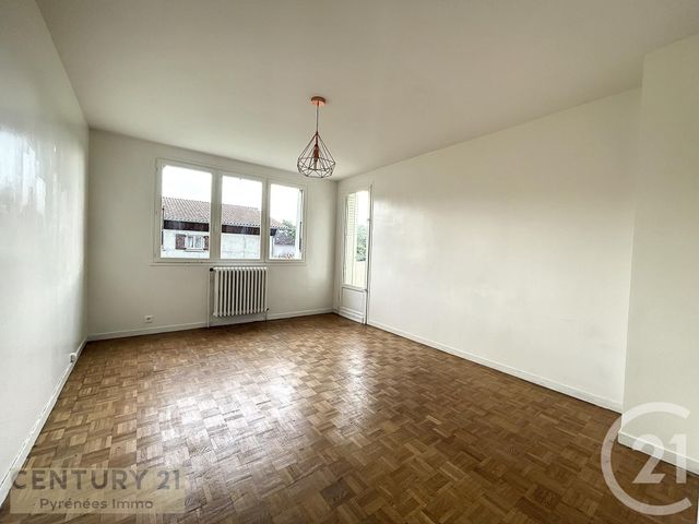 Appartement T3 à louer - 3 pièces - 56.0 m2 - ST GAUDENS - 31 - MIDI-PYRENEES - Century 21 Pyrénées Immo