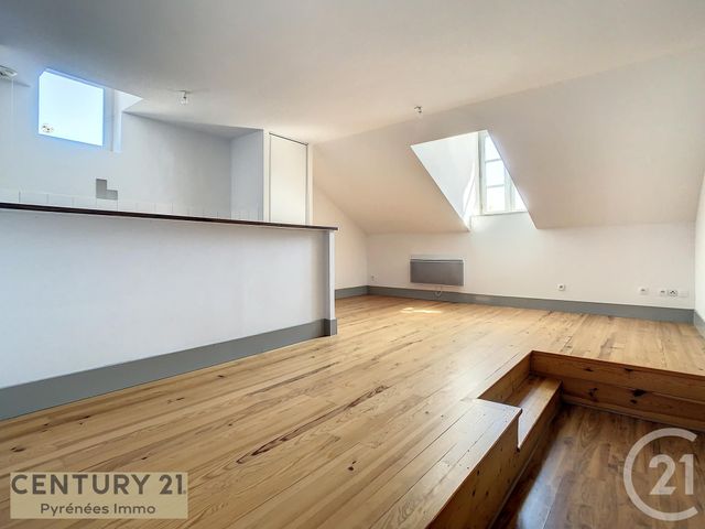 Appartement F2 à vendre - 3 pièces - 57.0 m2 - MONTREJEAU - 31 - MIDI-PYRENEES - Century 21 Pyrénées Immo