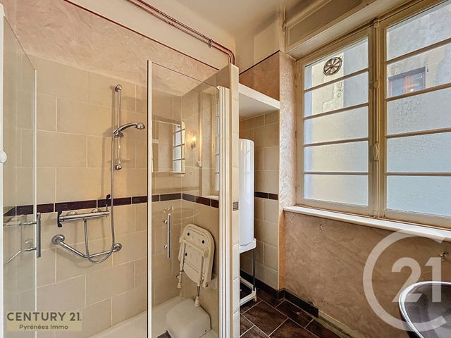 Afficher la photo en grand Appartement F3 bis à vendre - 3 pièces - 120.34 m2 - ST GAUDENS - 31 - MIDI-PYRENEES - Century 21 Pyrénées Immo