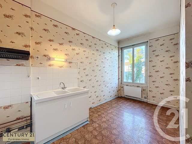 Afficher la photo en grand Appartement F3 bis à vendre - 3 pièces - 120.34 m2 - ST GAUDENS - 31 - MIDI-PYRENEES - Century 21 Pyrénées Immo