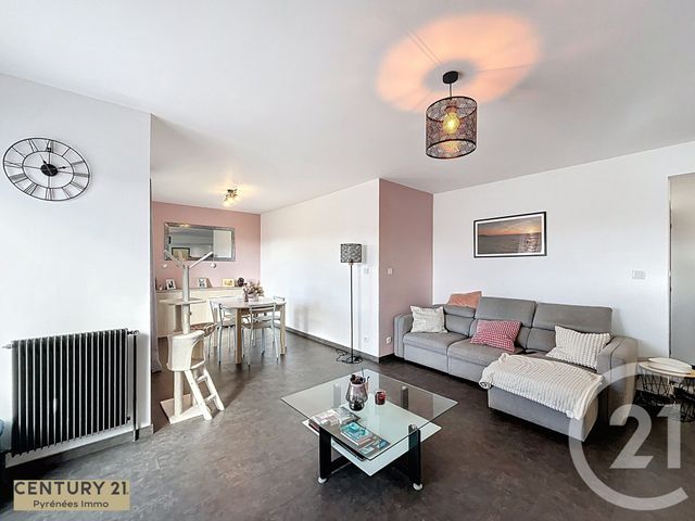 Afficher la photo en grand Appartement F3 à vendre - 3 pièces - 82.0 m2 - ST GAUDENS - 31 - MIDI-PYRENEES - Century 21 Pyrénées Immo