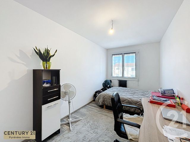 Afficher la photo en grand Appartement F3 à vendre - 3 pièces - 82.0 m2 - ST GAUDENS - 31 - MIDI-PYRENEES - Century 21 Pyrénées Immo