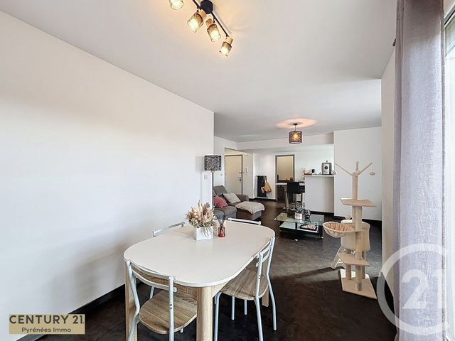 Afficher la photo en grand Appartement F3 à vendre - 3 pièces - 82.0 m2 - ST GAUDENS - 31 - MIDI-PYRENEES - Century 21 Pyrénées Immo