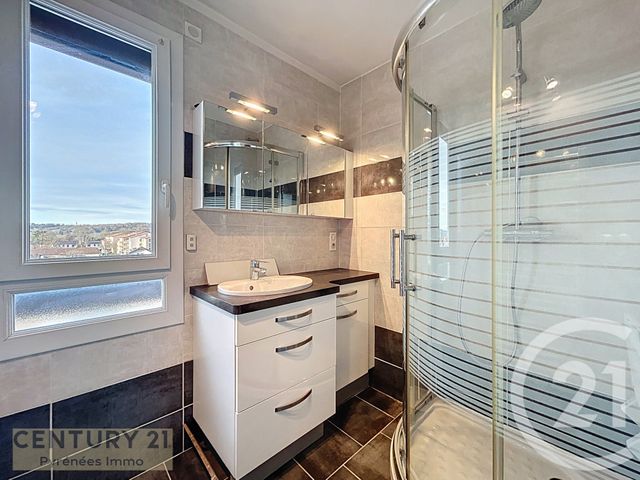 Appartement T3 à louer - 3 pièces - 50.63 m2 - ST GAUDENS - 31 - MIDI-PYRENEES - Century 21 Pyrénées Immo