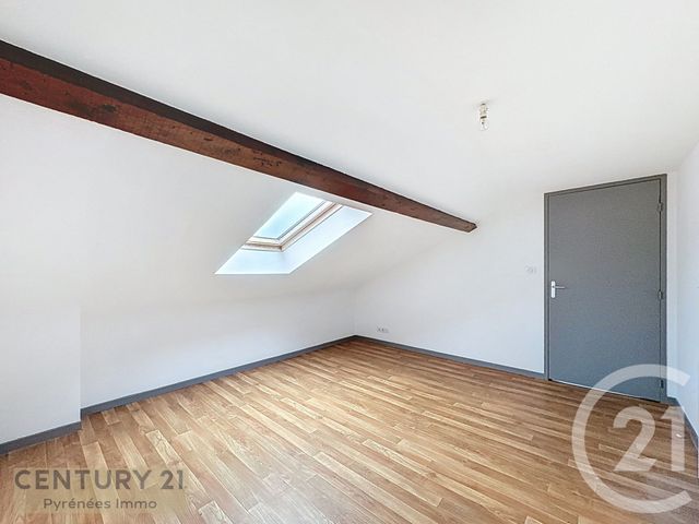 Appartement T3 à louer - 3 pièces - 47.0 m2 - ASPET - 31 - MIDI-PYRENEES - Century 21 Pyrénées Immo