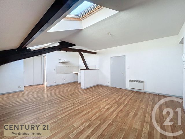 Appartement T3 à louer - 3 pièces - 47.0 m2 - ASPET - 31 - MIDI-PYRENEES - Century 21 Pyrénées Immo