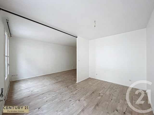 Appartement F1 bis à vendre - 2 pièces - 49.58 m2 - ST GAUDENS - 31 - MIDI-PYRENEES - Century 21 Pyrénées Immo