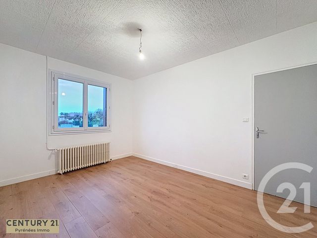 maison à louer - 4 pièces - 119.0 m2 - MONTREJEAU - 31 - MIDI-PYRENEES - Century 21 Pyrénées Immo