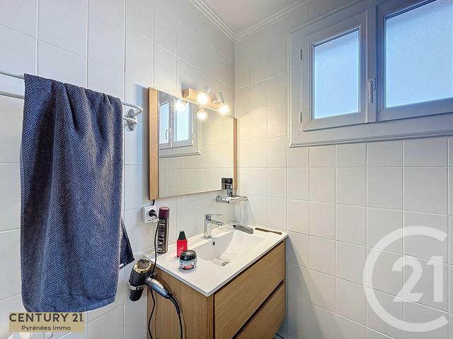 Appartement T4 à vendre - 4 pièces - 83.15 m2 - ST GAUDENS - 31 - MIDI-PYRENEES - Century 21 Pyrénées Immo