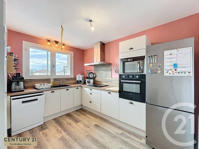 Appartement T4 à vendre - 4 pièces - 83.15 m2 - ST GAUDENS - 31 - MIDI-PYRENEES - Century 21 Pyrénées Immo