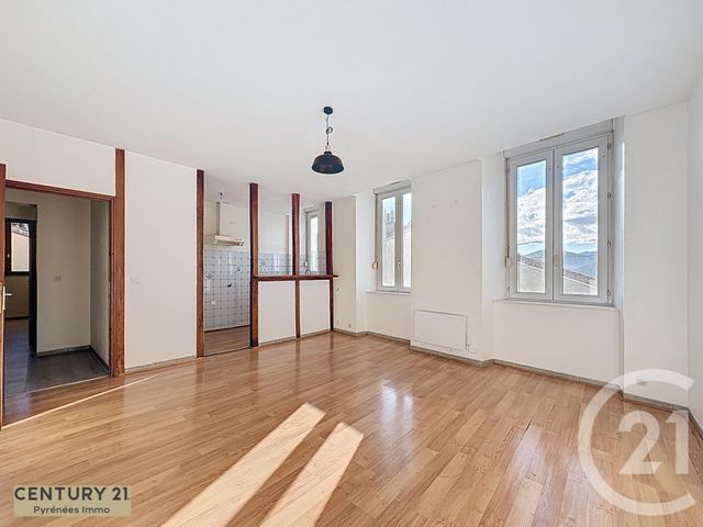 Appartement F3 à louer - 3 pièces - 76.81 m2 - MONTREJEAU - 31 - MIDI-PYRENEES - Century 21 Pyrénées Immo