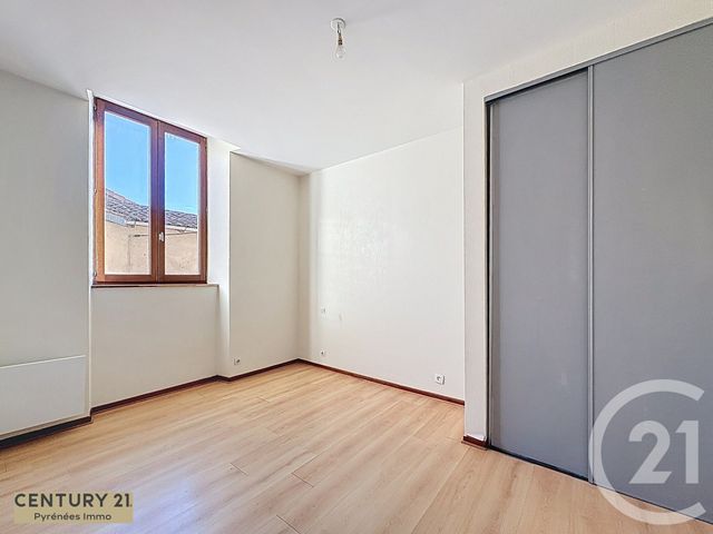 Appartement F3 à louer - 3 pièces - 76.81 m2 - MONTREJEAU - 31 - MIDI-PYRENEES - Century 21 Pyrénées Immo