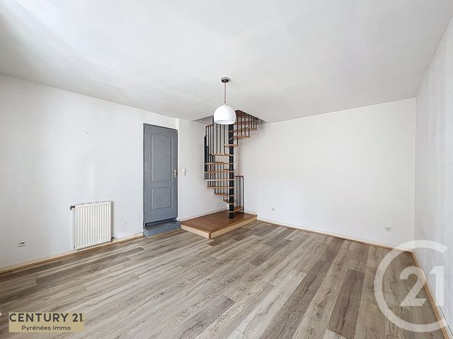 Appartement F2 bis à vendre - 3 pièces - 67.4 m2 - ST GAUDENS - 31 - MIDI-PYRENEES - Century 21 Pyrénées Immo