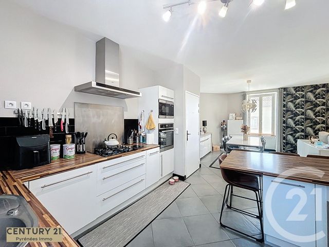 Appartement à vendre - 4 pièces - 88.86 m2 - ST GAUDENS - 31 - MIDI-PYRENEES - Century 21 Pyrénées Immo
