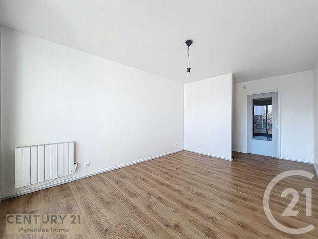 Appartement Studio à louer - 1 pièce - 23.82 m2 - ST GAUDENS - 31 - MIDI-PYRENEES - Century 21 Pyrénées Immo