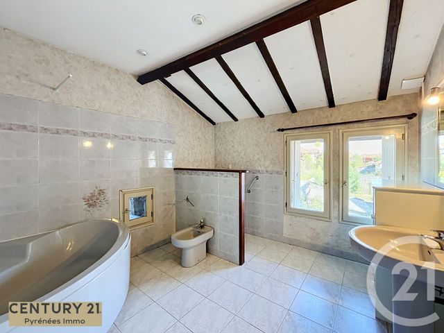 maison à vendre - 4 pièces - 184.6 m2 - MIRAMONT DE COMMINGES - 31 - MIDI-PYRENEES - Century 21 Pyrénées Immo