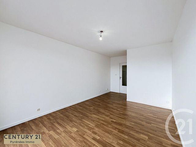 Appartement Studio à vendre - 1 pièce - 24.25 m2 - ST GAUDENS - 31 - MIDI-PYRENEES - Century 21 Pyrénées Immo
