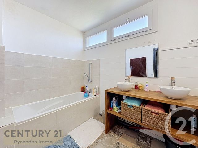 Appartement T3 à louer - 3 pièces - 77.19 m2 - ST GAUDENS - 31 - MIDI-PYRENEES - Century 21 Pyrénées Immo