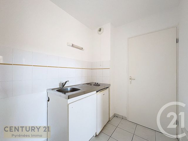 Appartement T2 à louer - 2 pièces - 35.64 m2 - ST GAUDENS - 31 - MIDI-PYRENEES - Century 21 Pyrénées Immo
