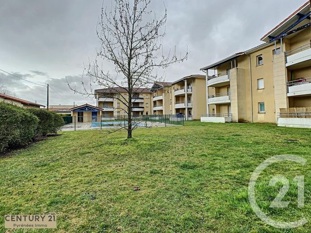 Appartement F2 à vendre - 2 pièces - 43.0 m2 - ST GAUDENS - 31 - MIDI-PYRENEES - Century 21 Pyrénées Immo Appartement F2 à vendre - 2 pièces - 43.0 m2 - ST GAUDENS - 31 - MIDI-PYRENEES - Century 21 Pyrénées Immo