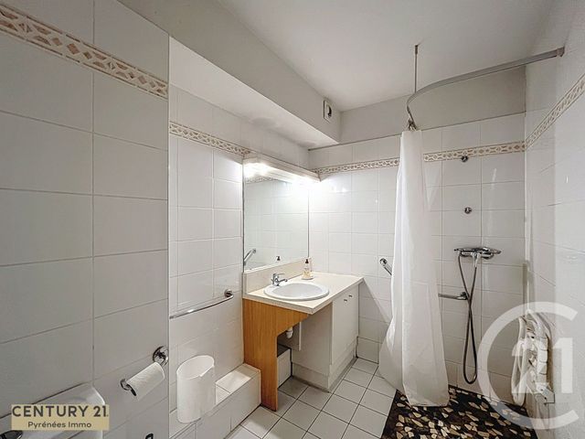 Appartement T3 à vendre - 3 pièces - 40.0 m2 - BAGNERES DE LUCHON - 31 - MIDI-PYRENEES - Century 21 Pyrénées Immo