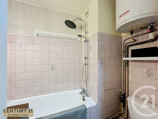 Appartement F1 à vendre - 1 pièce - 18.83 m2 - BAGNERES DE LUCHON - 31 - MIDI-PYRENEES - Century 21 Pyrénées Immo