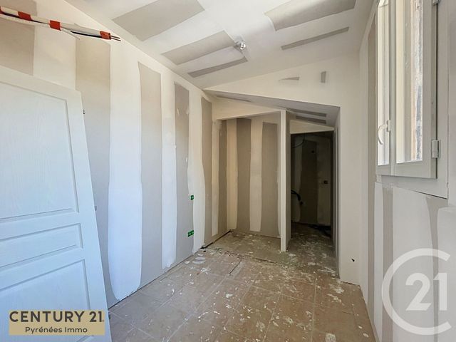 Appartement T3 à vendre - 3 pièces - 56.6 m2 - BAGNERES DE LUCHON - 31 - MIDI-PYRENEES - Century 21 Pyrénées Immo