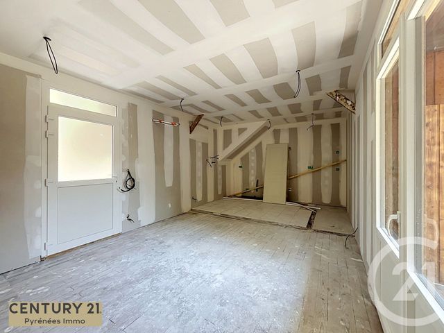 Appartement T3 à vendre - 3 pièces - 56.6 m2 - BAGNERES DE LUCHON - 31 - MIDI-PYRENEES - Century 21 Pyrénées Immo