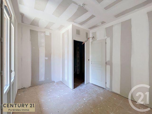 Appartement T3 à vendre - 3 pièces - 56.6 m2 - BAGNERES DE LUCHON - 31 - MIDI-PYRENEES - Century 21 Pyrénées Immo