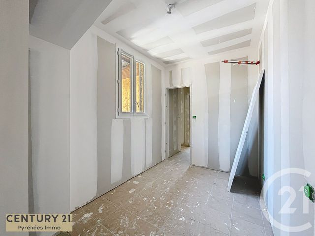 Appartement T3 à vendre - 3 pièces - 56.6 m2 - BAGNERES DE LUCHON - 31 - MIDI-PYRENEES - Century 21 Pyrénées Immo