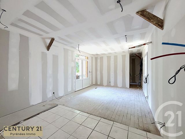 Appartement T3 à vendre - 3 pièces - 56.6 m2 - BAGNERES DE LUCHON - 31 - MIDI-PYRENEES - Century 21 Pyrénées Immo